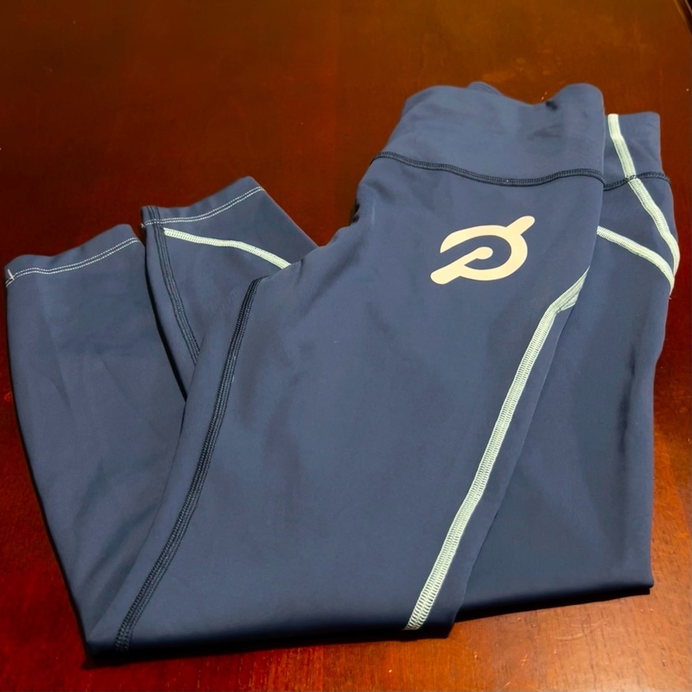 Peloton Women's FA121 Move seamed High Rise 7/8 athletic size small